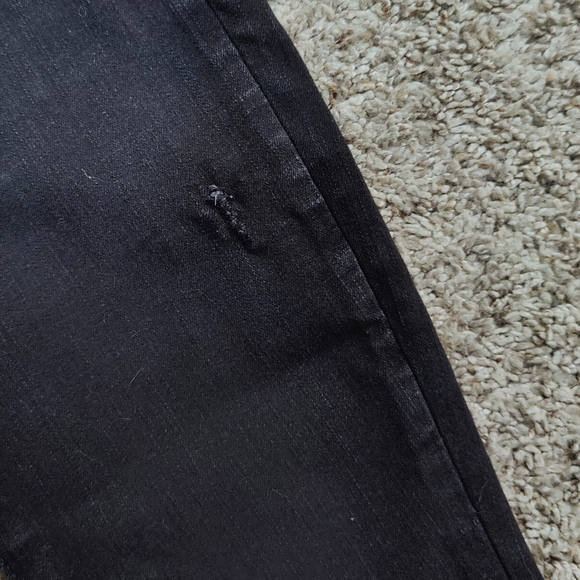 American Eagle Black Curvy Super High Rise Dream Jeans - Picture 3 of 6